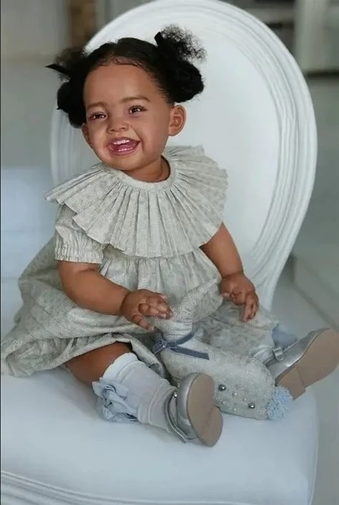 NPK 24 ''Ontvoltooide Donkerbruine Huid Mila Reborn Doll Kit Levensechte DIY Pop Onderdelen met Krullend Zwart Haar