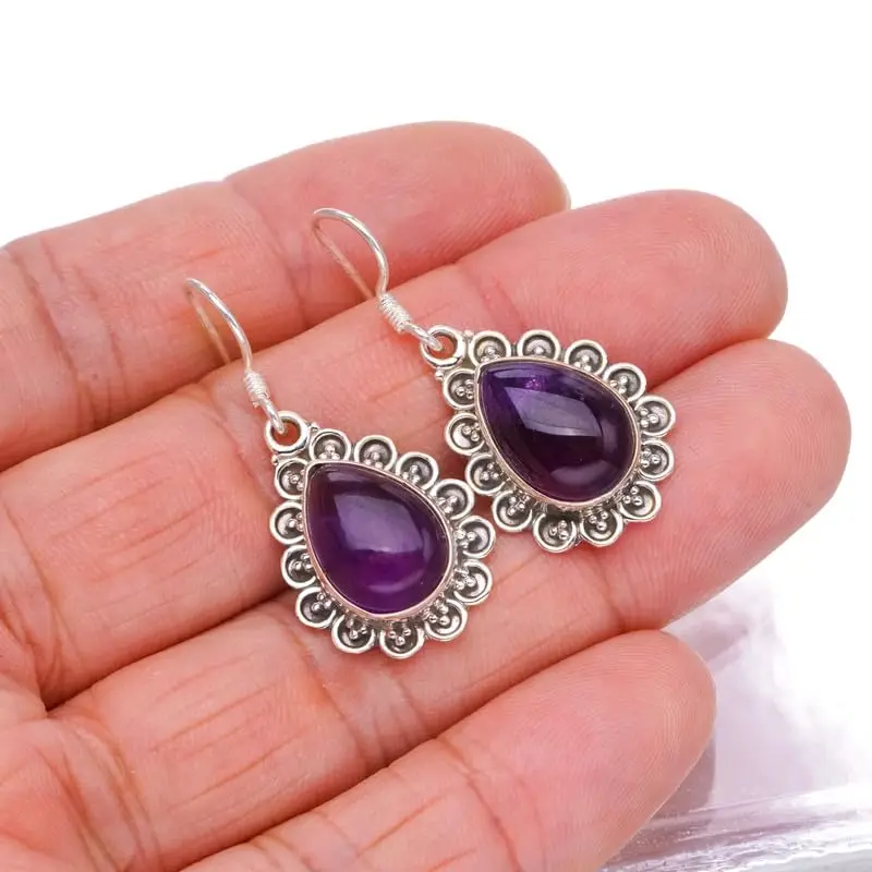 

Серьги из серебра с натуральным аметистом, 1 1/4 дюйма