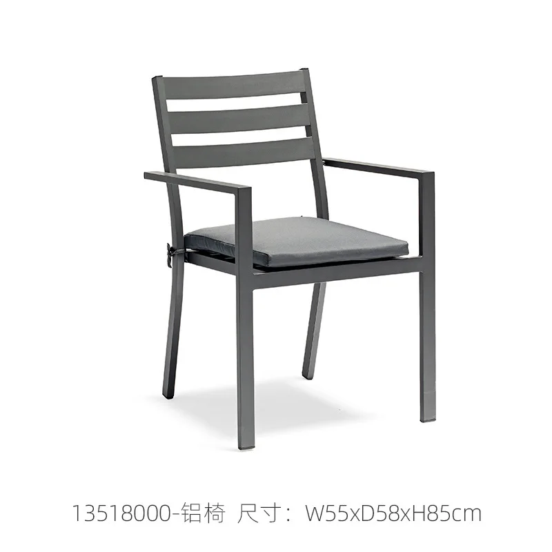 Mesas e cadeiras externas personalizáveis