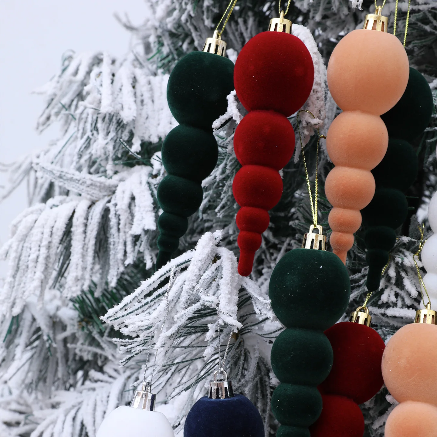 

4Pcs Flocking Ball Special-shaped Ball Gourd Christmas Ball Set Christmas Tree Decoration Pendant Holiday Decorations