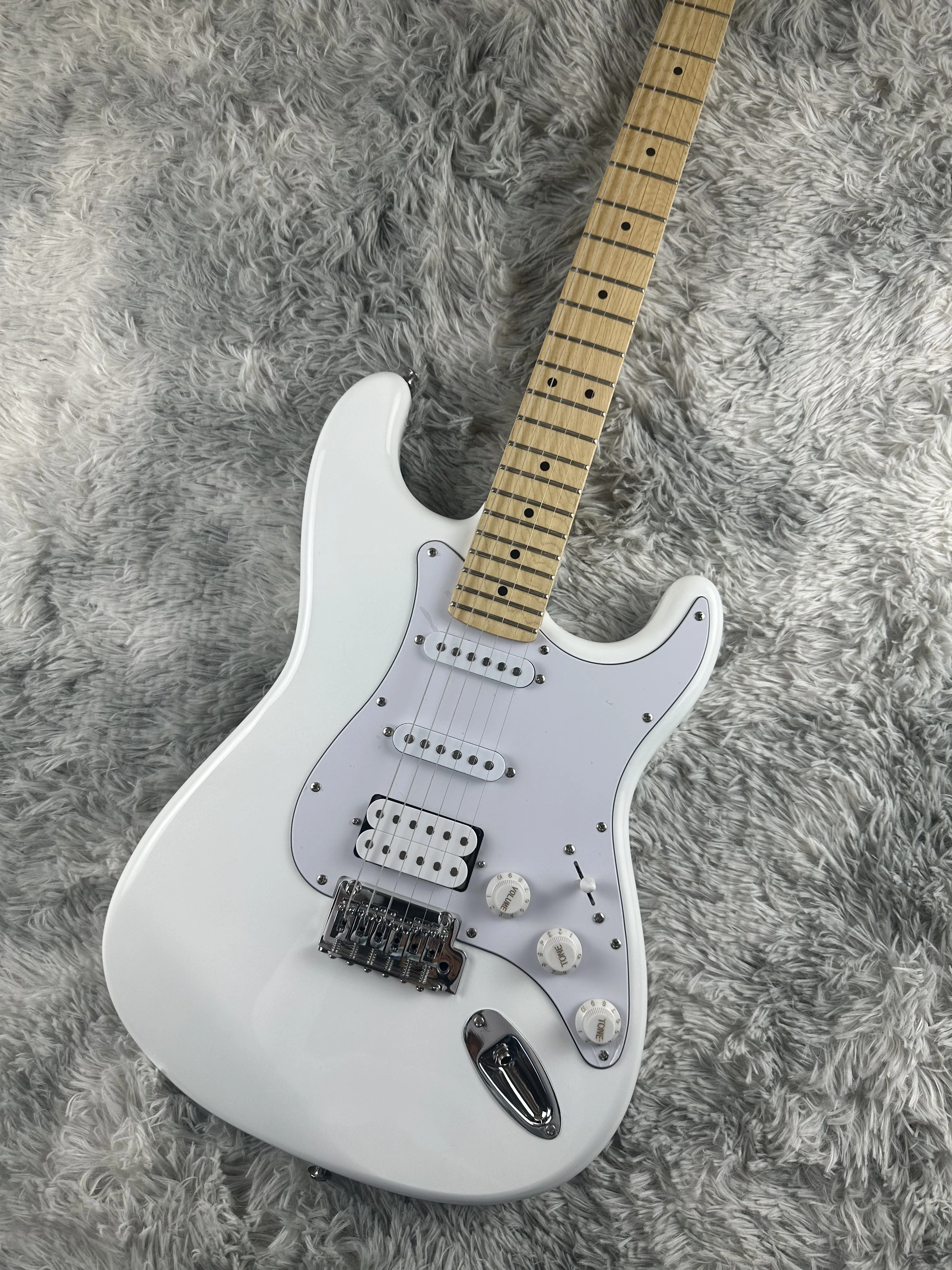 

ST electric guitar, white glossy, imported paint, alder body, maple fingerboard, 6-string, quick shipping included