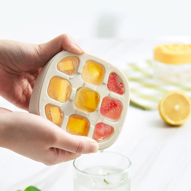 ECOCO Multigrid Silicone Ice Cube Home Refrigerator Ice Box Press with Cover Frozen Ice Mold Magic Tool Food Grade Mini Ice Grid