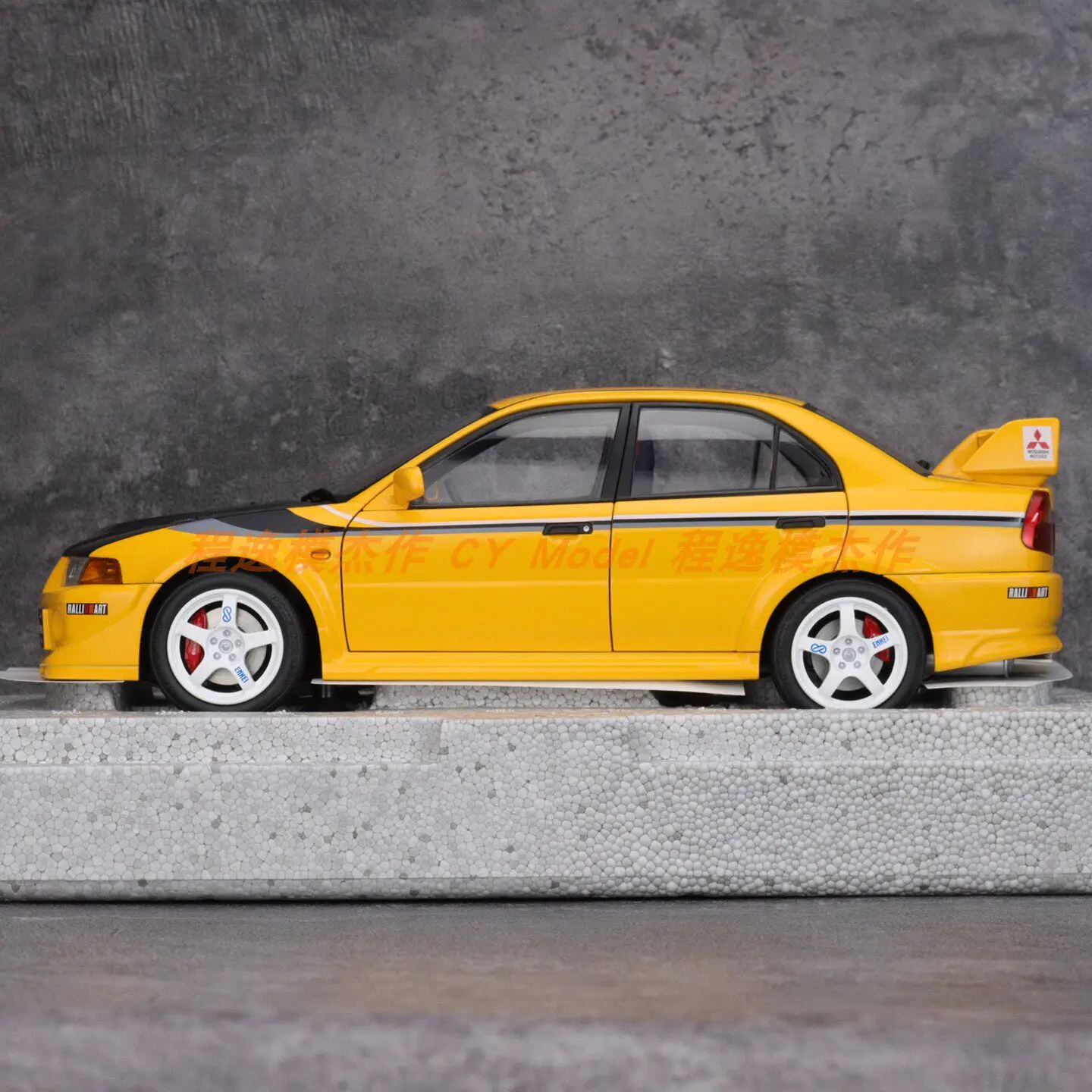 MH 1:18 Lancer EVO VI 6.5 Yellow Carbon Fiber Simulation All Open Alloy Metal Static Car Model Toy Gift