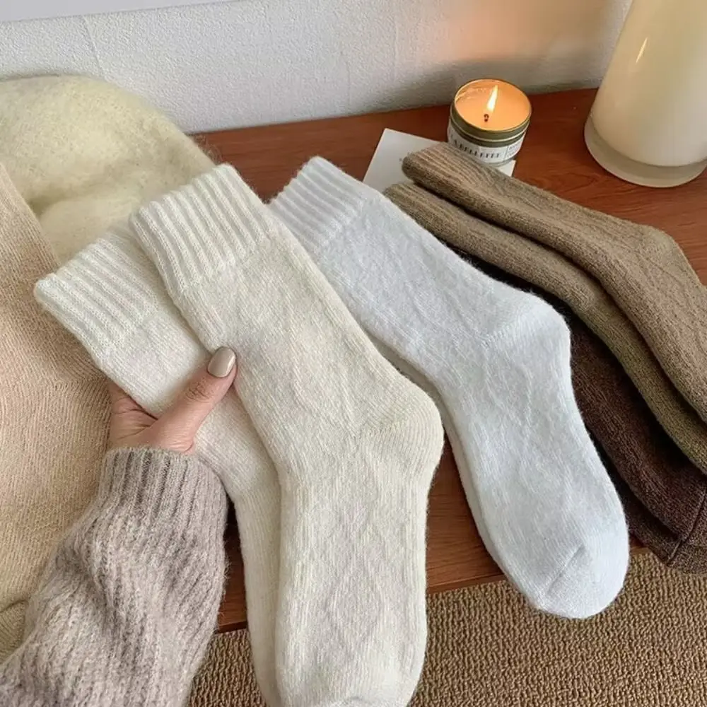 

Casual Winter Warm Retro Women Socks Diamond Check Thicken Mid-calf Socks Thermal Solid Color Warm Wool Crew Socks