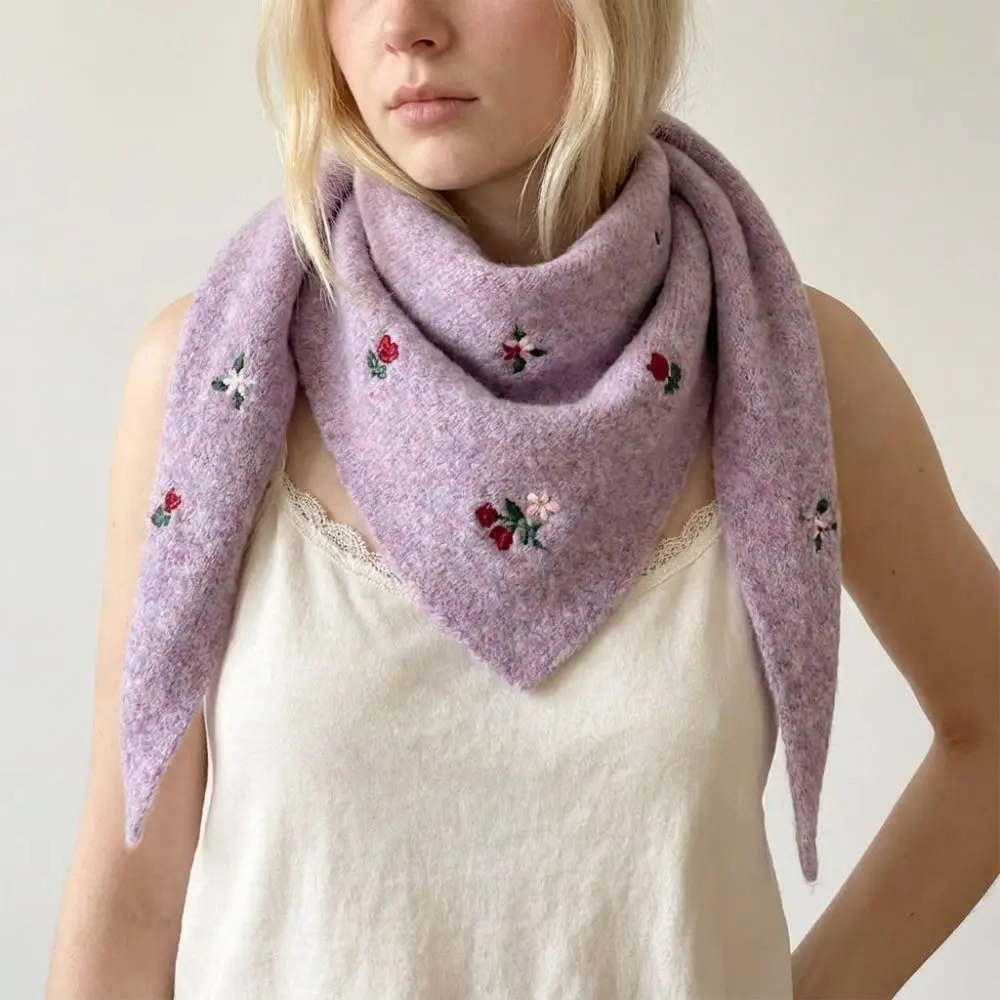 Floral Embroidered Triangle Scarf Embroidery Rose Flower Knitted Small Shawl Retro Solid Color Wool Blend Headscarf Outdoor