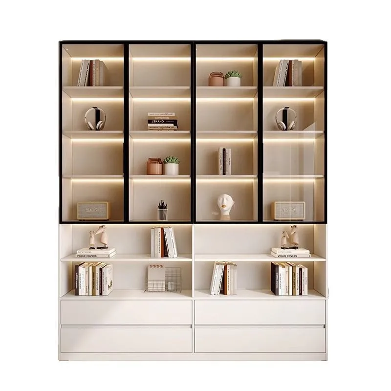 

Книжный шкаф из массива дерева со стеклянными дверцами, комбинированный с витриной, встроенный в стену.