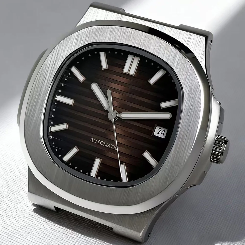 

Автоматические механические часы 40 мм с механизмом 8215 ---- модная водонепроницаемая светящаяся головка часов