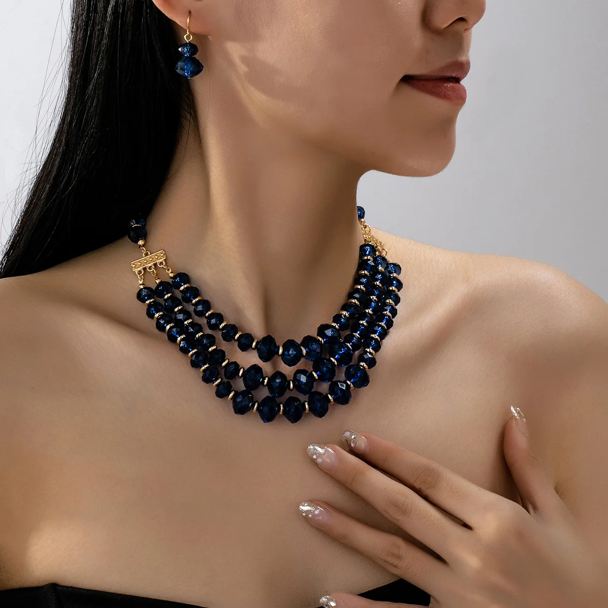 French Light Luxury Beaded Multi-Layer Stackable Jewelry Set for Women - Elegant Temperament Necklace & Earrings Set M838