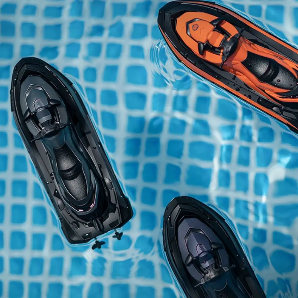Profesional Plastic High-Speed Rc Motorboat Jet Ski Waterproof Electric Boat Simulation Model 1:14 Mini 2.4g Wireless Speedboat