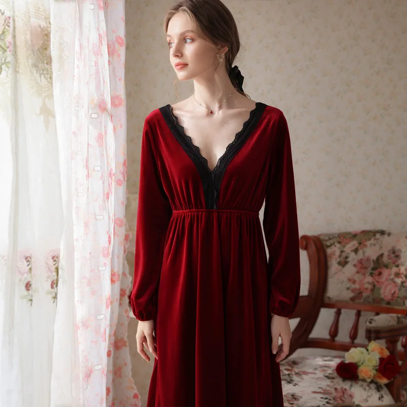 V Neck Lace Golden Velvet Nightwear Sleep Dress Women Long Sleeves Loose Nightgown Backless Home Dress Sexy Home Clothes