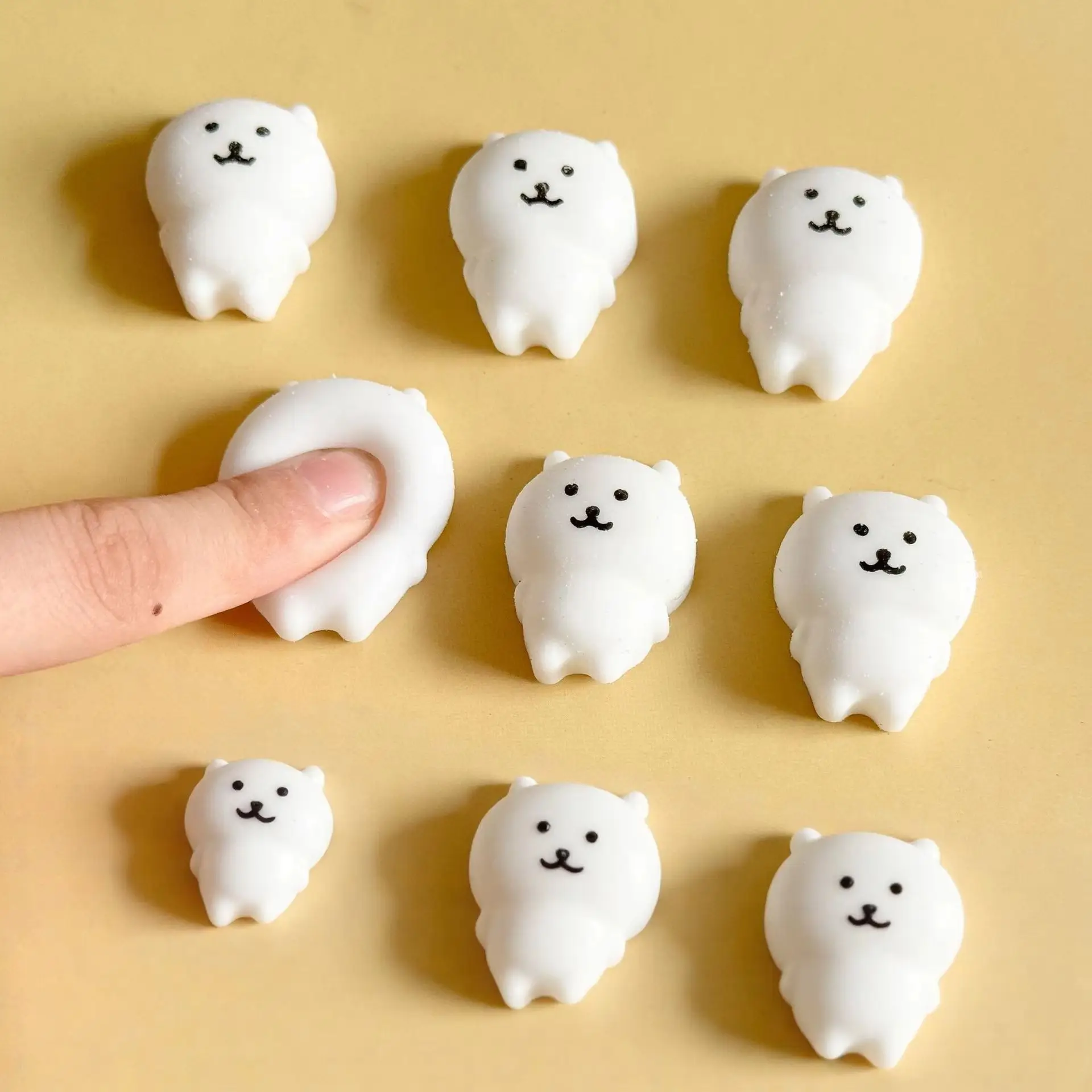 Mini Elastic White Bear Shaped Squeeze Toy Smooth Soft Texture Anxiety Relief Desktop Decor Casual Party Present Accessory