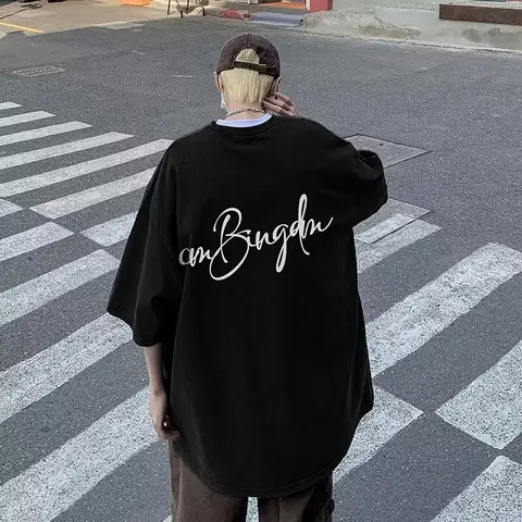 M-8XL 여름 남성 오버 사이즈 티셔츠 한국 캐주얼 루즈 스타일 레터 스타 시그니처 프린트 티셔츠 남성과 여성 모두에게 적합