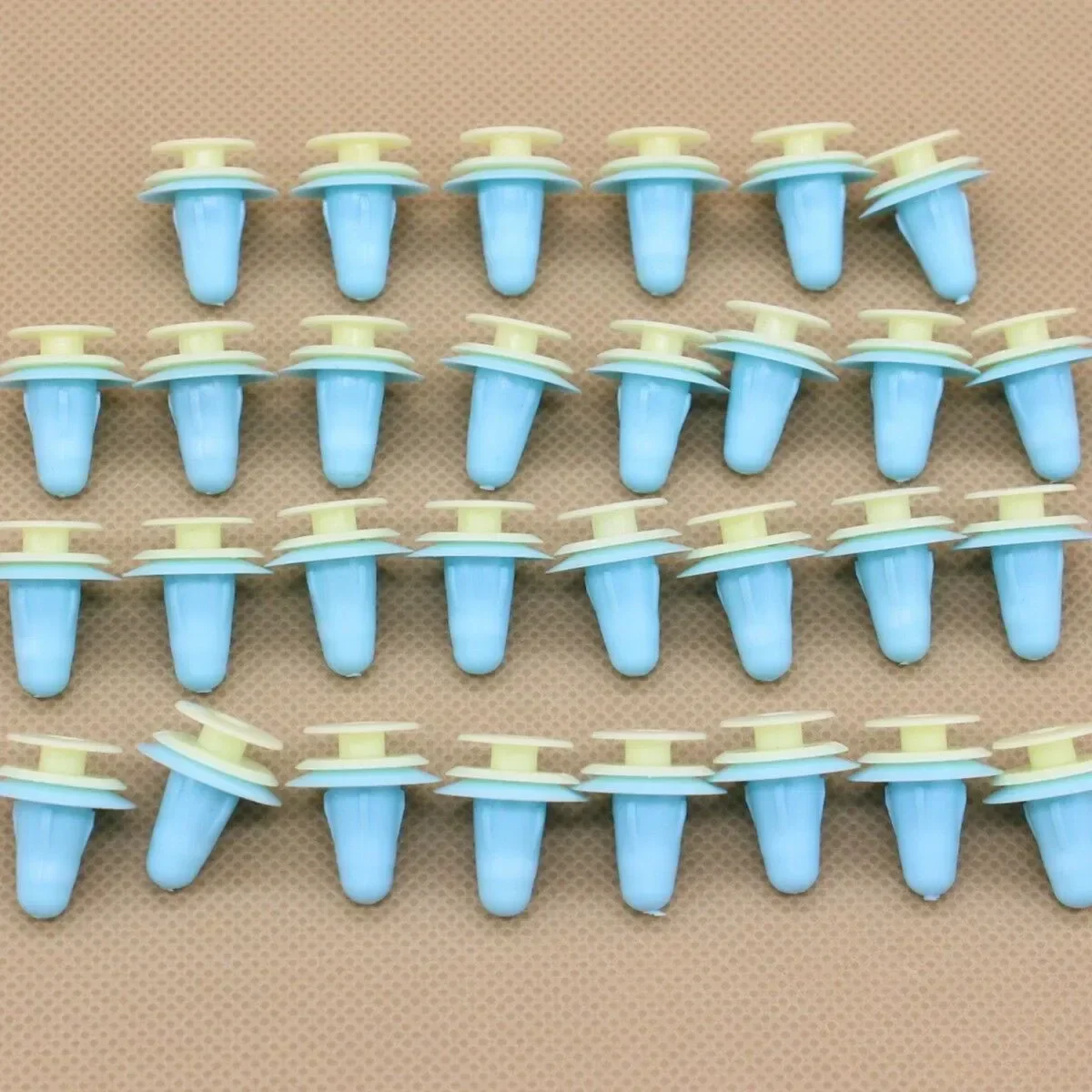 30-дверная обшивка панели, фиксатор зажима A14269 для Toyota 67771-01010 для Mazda 9927-40-825 для Isuzu 8942264920