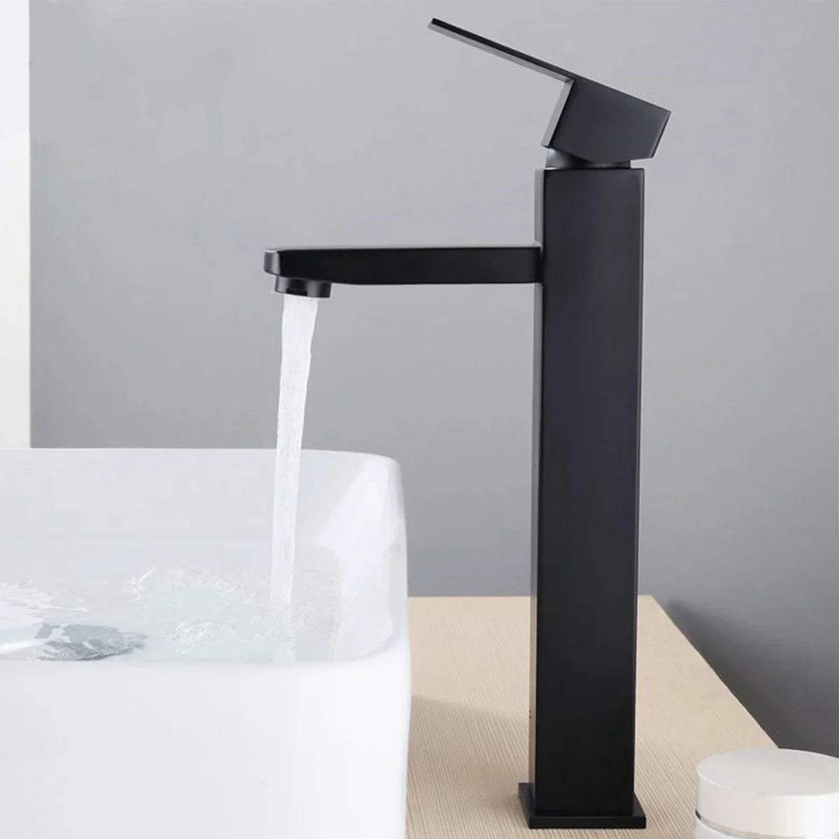 Bathroom Faucet Washbasin Hot/Cold Water Mixer Tap Bathroom Accessories Single Hole Bathroom Basin Stainless Steel Tap