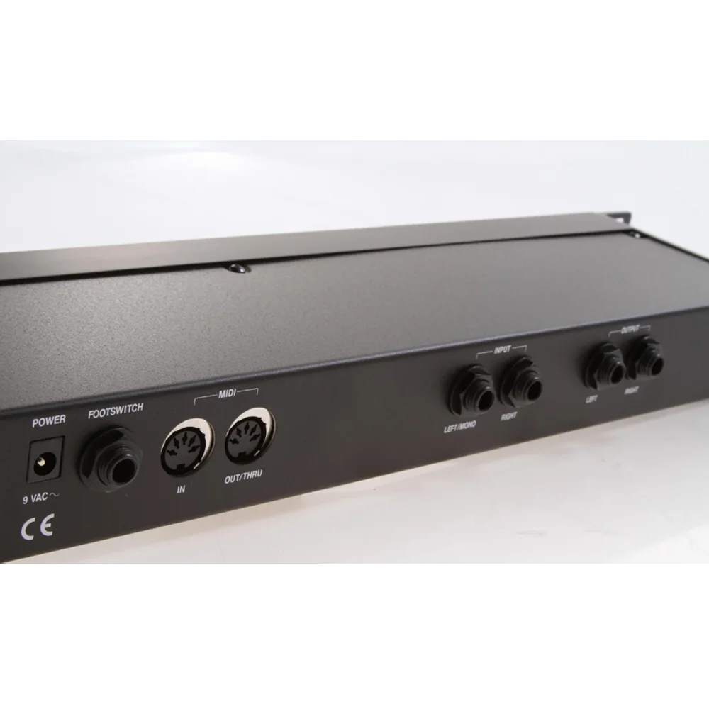 Microverb 4 Vooraf Ingestelde/Programmeerbare 18-Bits Signaalprocessor 18-Bits Conversie Speciale Fx-Parameters Midi-Besturing Van Programmawijzigingen