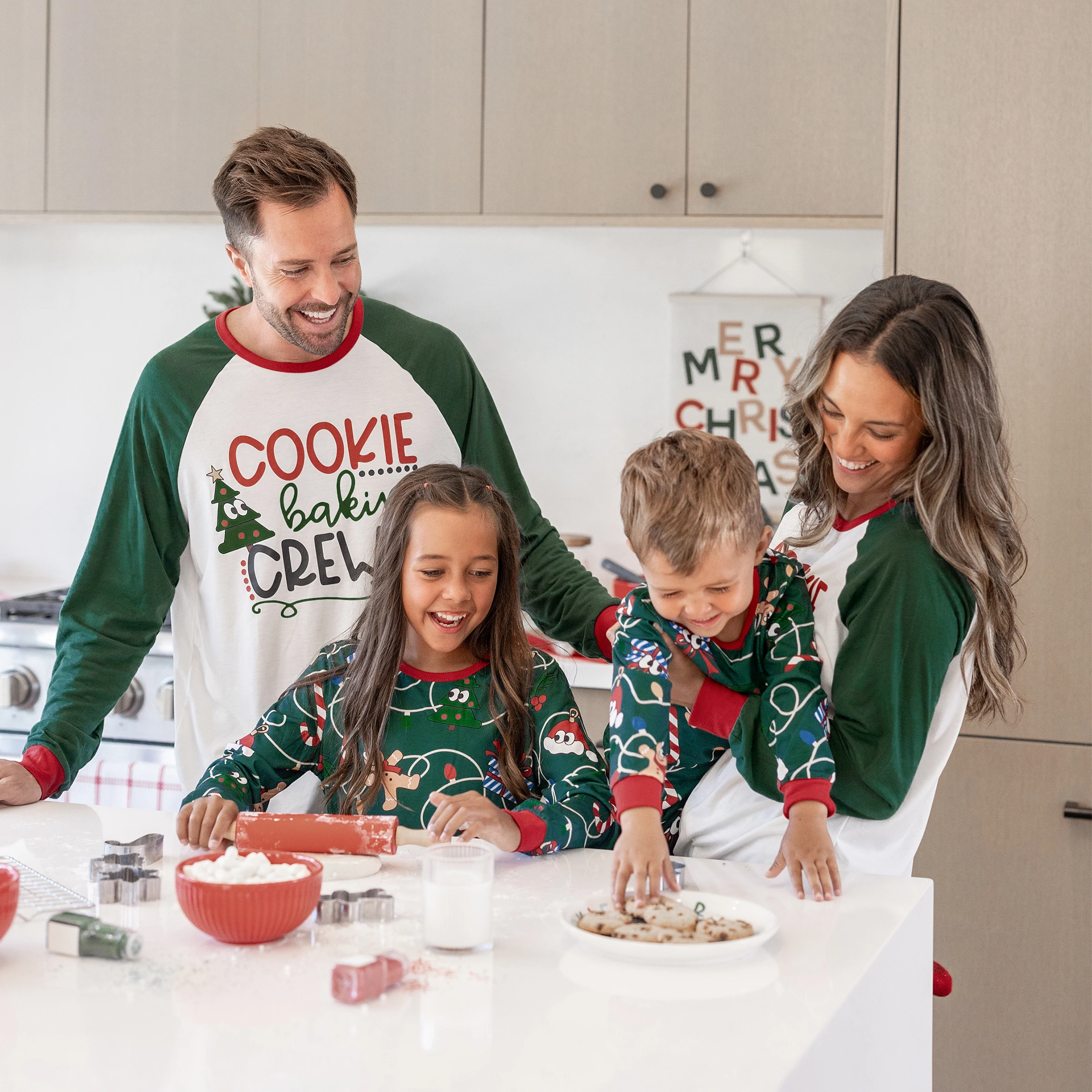 

PatPat Christmas Matching Family Pajamas Set Gingerbread and Christmas Tree Green and White PJS