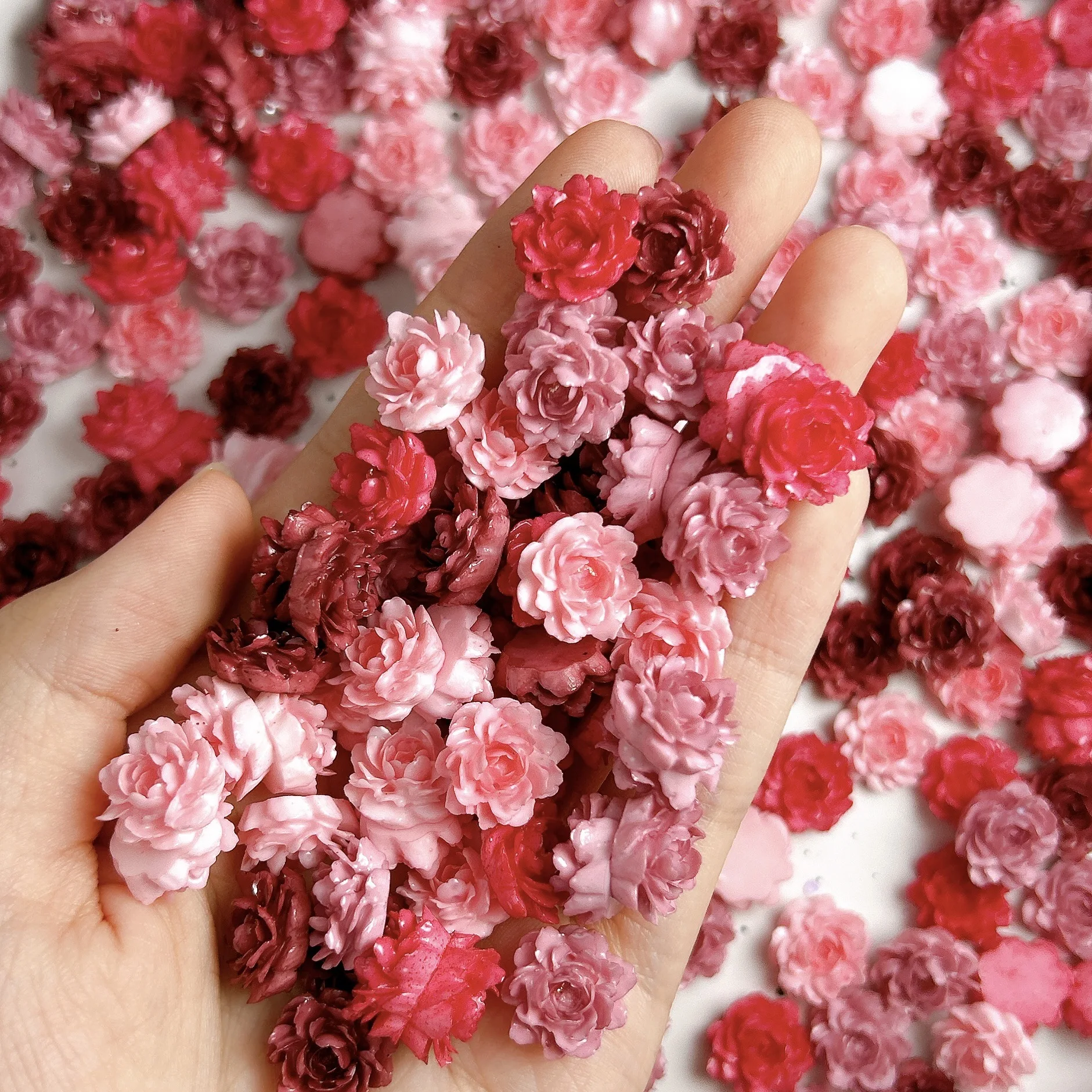 30PCS Sweet Chinese Style Tie‑Dye Peony Resin Nail Charms Mixed Soft Carving Rose 3D Flower Nail Art Decor Supplies