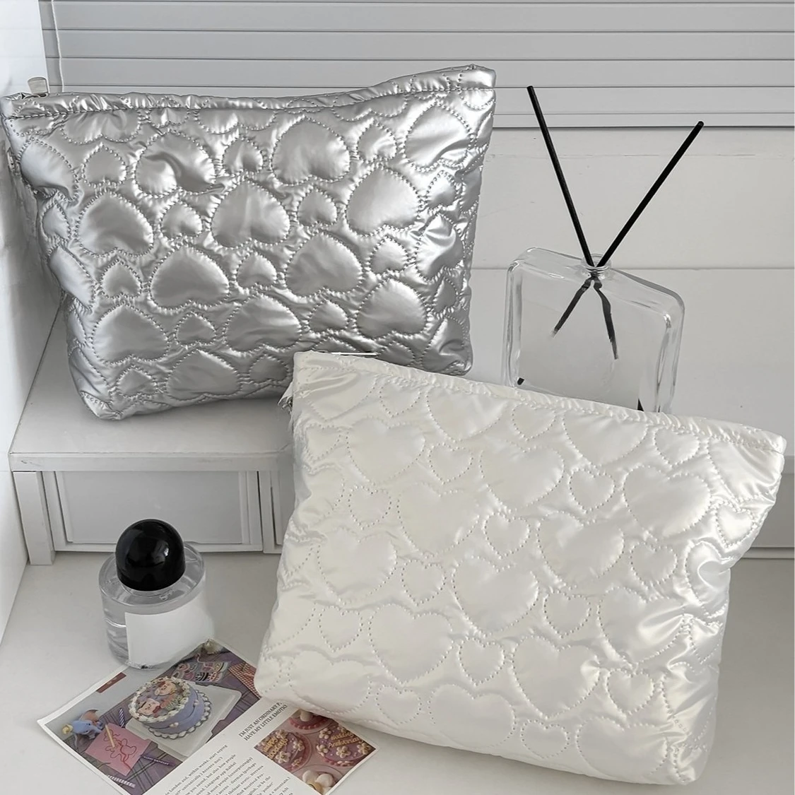 

Large Capacity Women's Cosmetic Bags Cases Casual Ladies Small Storage Bag with Zipper Female Travel Clutch Bag Small Handbags