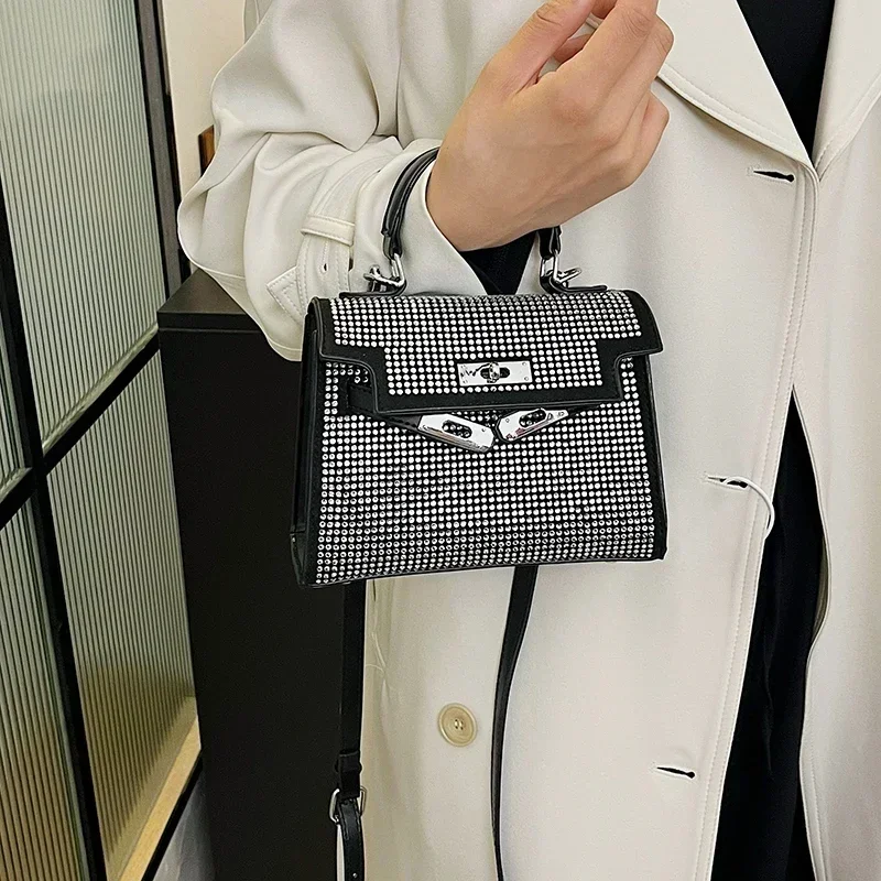 

Popular Leather Crossbody Bag for Women, Adjustable Strap and Elegant Finish By Luxury Brand for Fashionistas