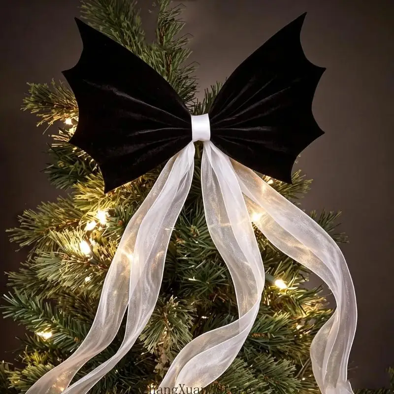 Dunkler, saisonaler Fledermaus-Baumschmuck mit schwarzem Stoff und langen, durchsichtigen Luftschlangen für die – Detail 2
