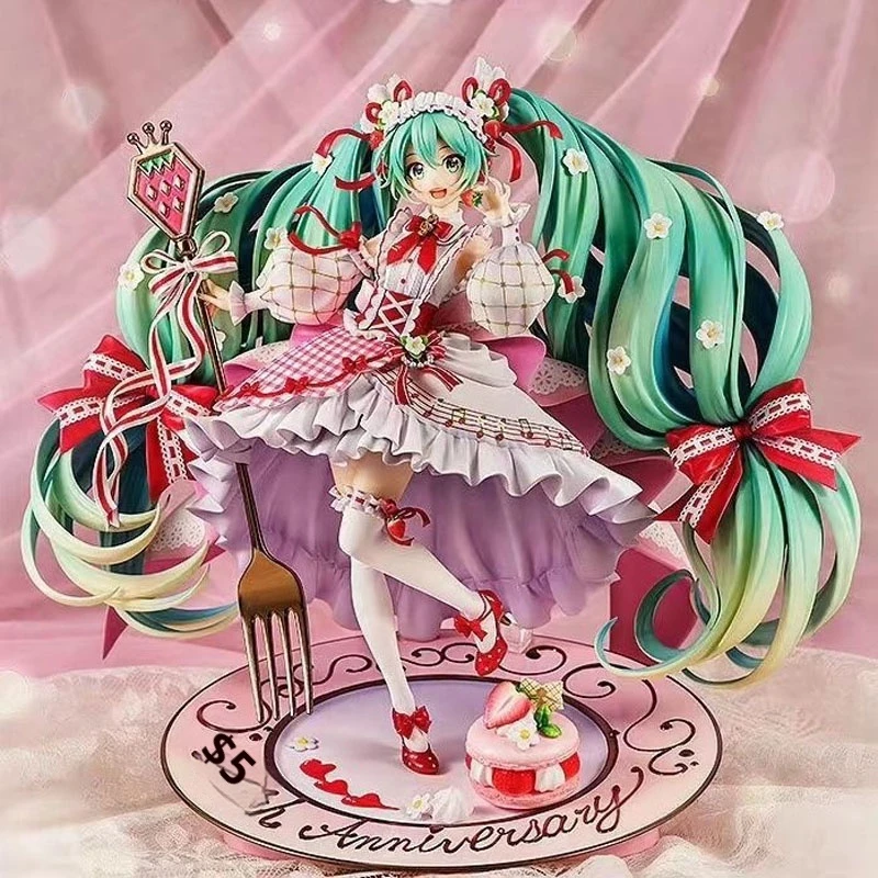 Handmade blind box commemorative gift Strawberry Hatsune Hatsune Hatsune Boxes ornaments lovely birthday gifts for students.