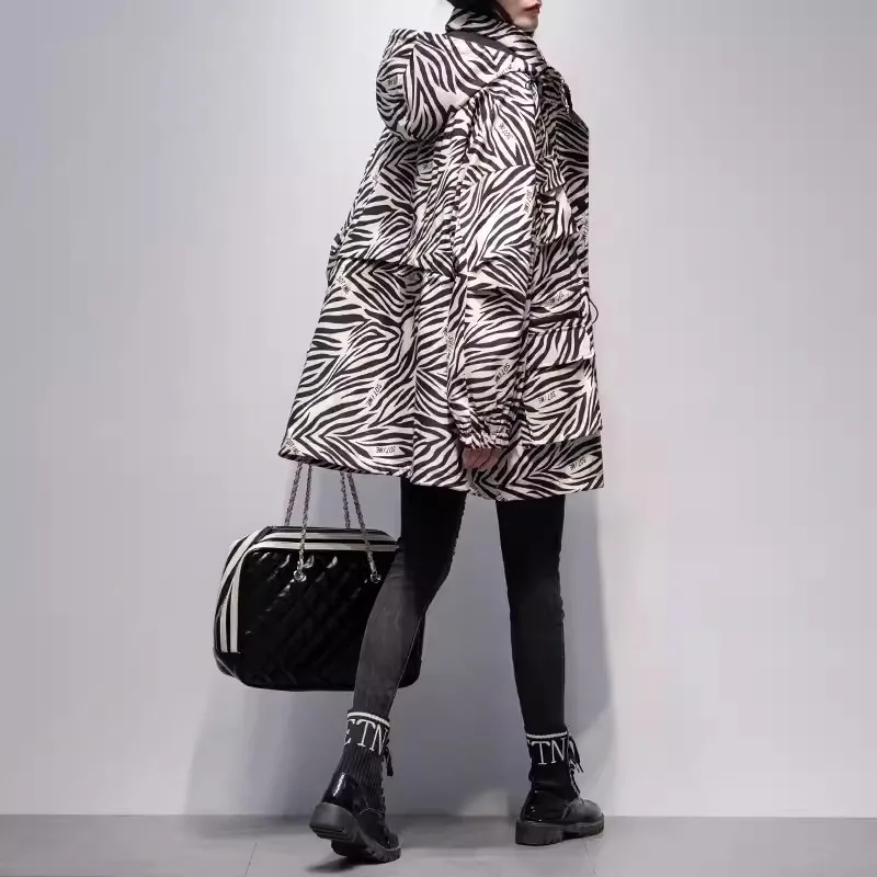 Trench coat estampado zebra para mulheres, jaqueta longa com capuz, casual windcheater solto, temporada primavera outono, novo, coreano, 2023