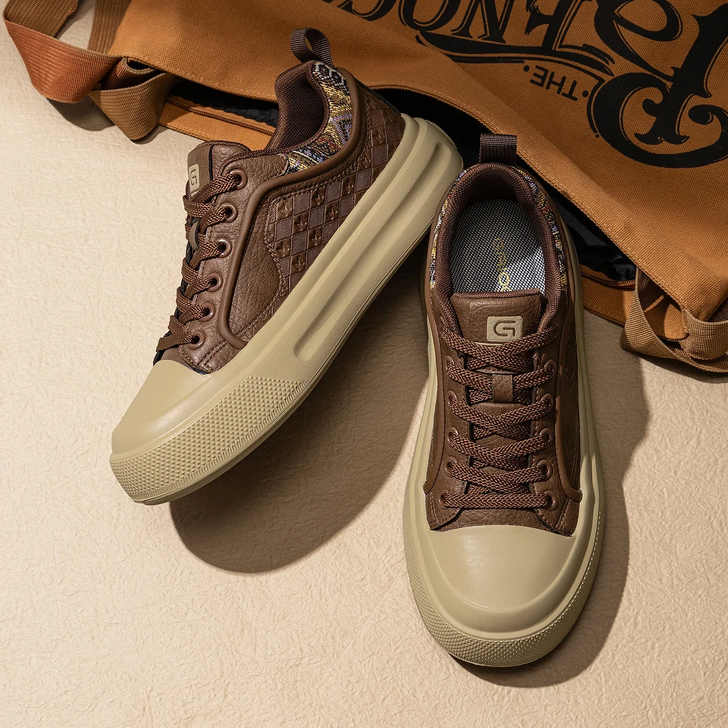 Spring and Autumn Flat-soled Casual Leather Shoes Sports Shoes Black and Coffee Men's Thick-soled Shoes 2027 Men's Casual Shoes