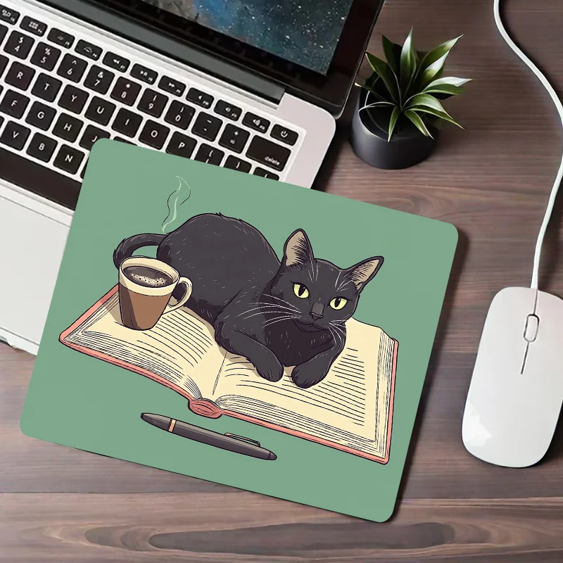 

Cute black cat mouse pad, office supplies, desk mat, rubber anti-slip, washable, suitable for gamers and family use