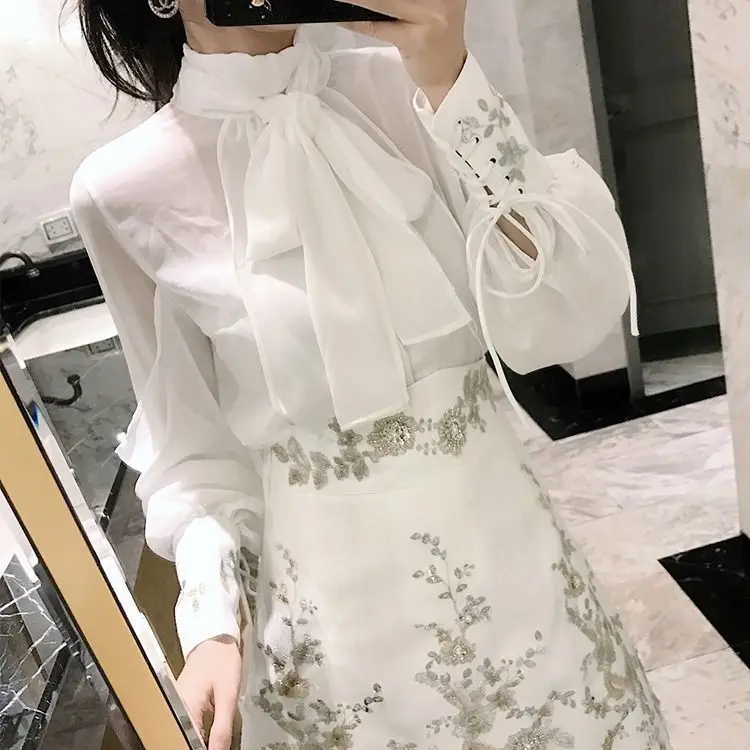 

Ele Knot Embroidered irt And A-Line Skirt Slimming Set Faionable Ladies' Ensemble Polyester Fabric