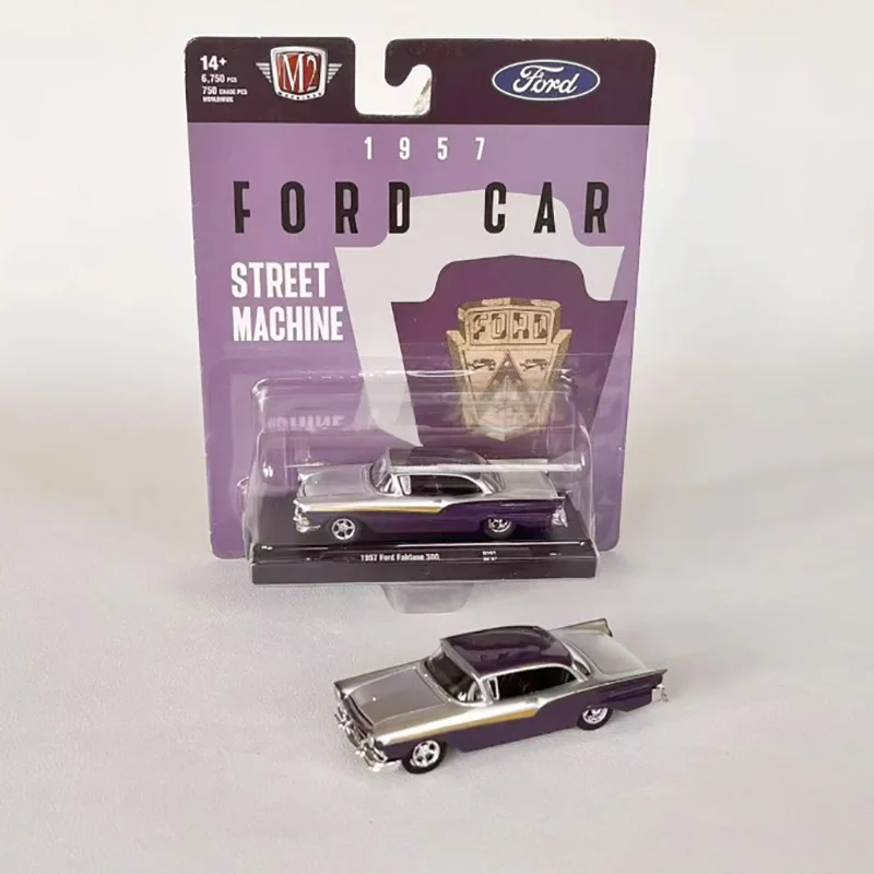 

M2 литой под давлением Fairlane 50071, классическая модель автомобиля из сплава, готовый продукт, имитация игрушек, коллекция подарков, статическая модель