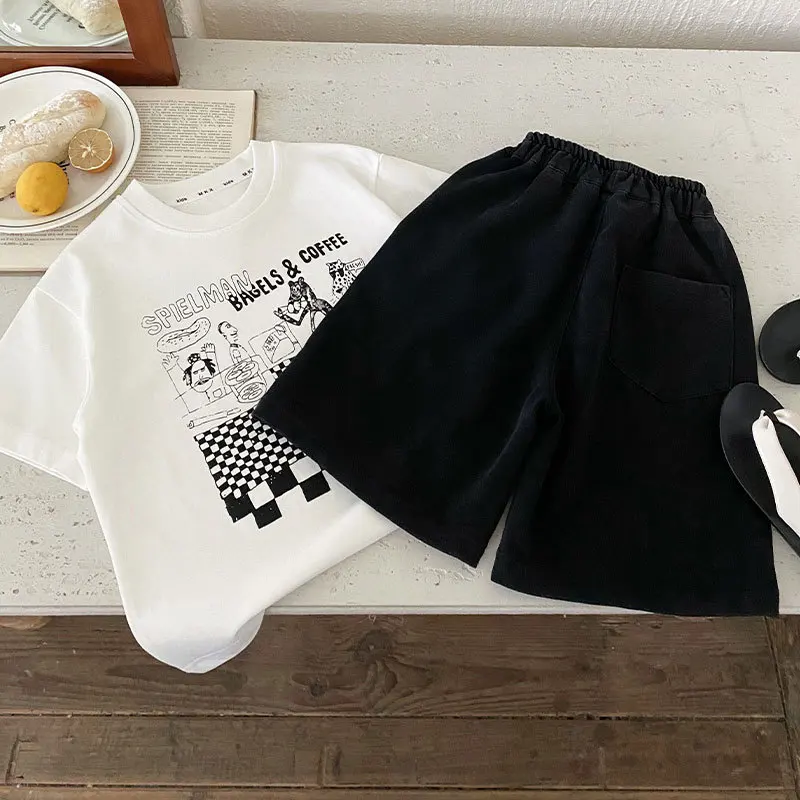 Boys' shorts summer 2025 new children's casual pants children's summer breathable thin medium pants black five-point pants