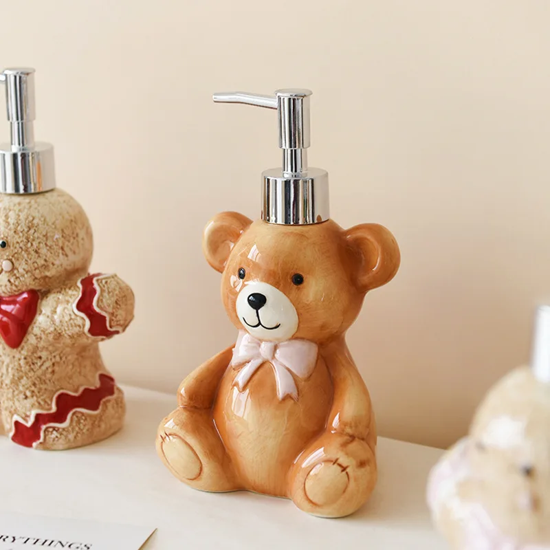 Cute teddy bear bath bottle hand sanitizer bottle creative home ceramic packaging container hand-painted underglaze color