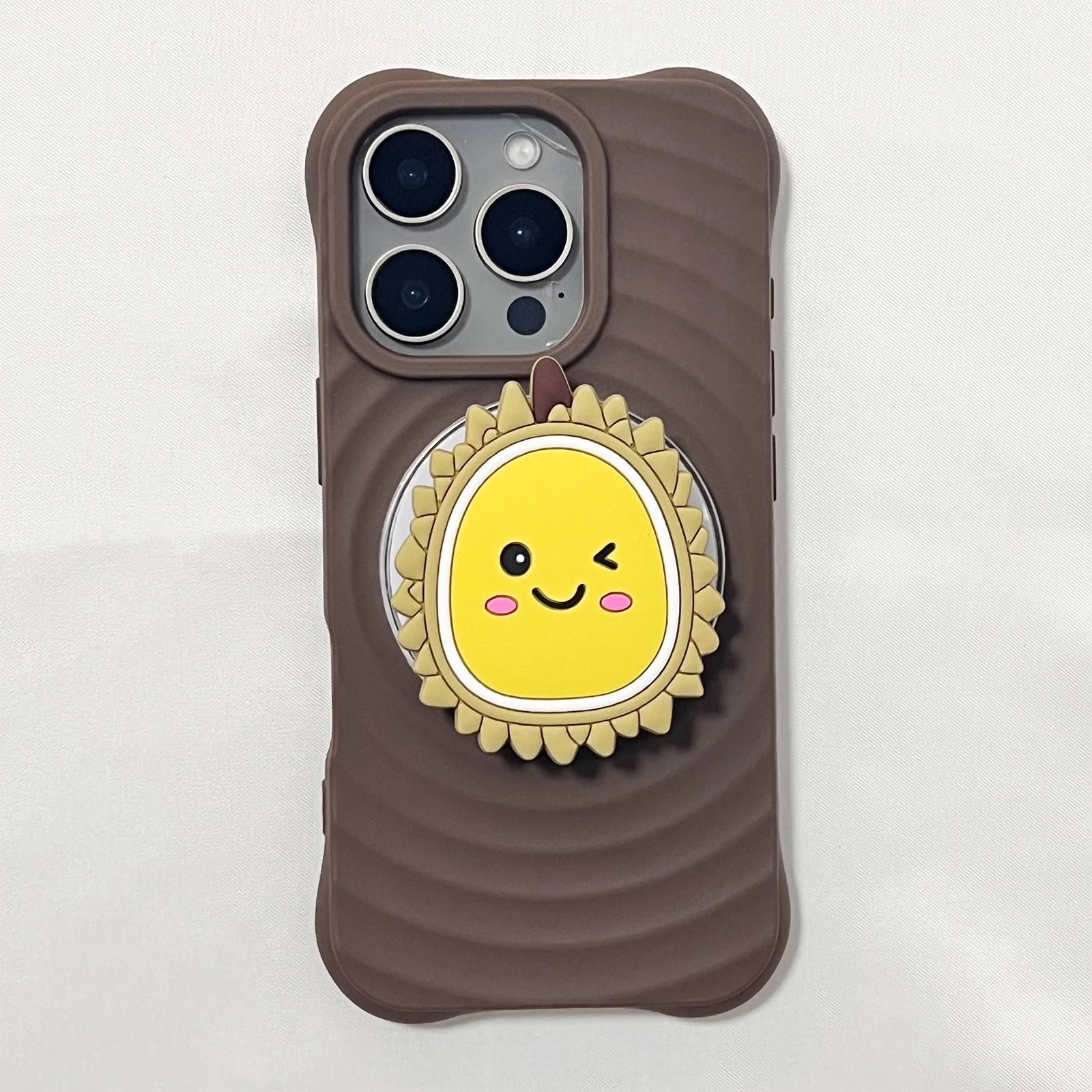 ที่วางโทรศัพท์มือถือรูปทุเรียนน่ารัก นุ่มนิ่ม ดีไซน์ซุกซน ใช้เป็นขาตั้งโทรศัพท์ได้ รองรับ iPhone 17 iPhone 16Pro Max Samsung ของขวัญสำหรับสาวๆ