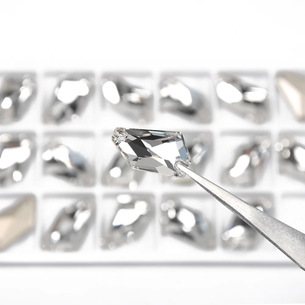 Großhandel Strass Nähzubehör Kristall K9 Glas Aufnähbare Strasssteine Glitzer Verschiedene Formen Strasssteine für Kleidung und Bekleidung – Detail 6