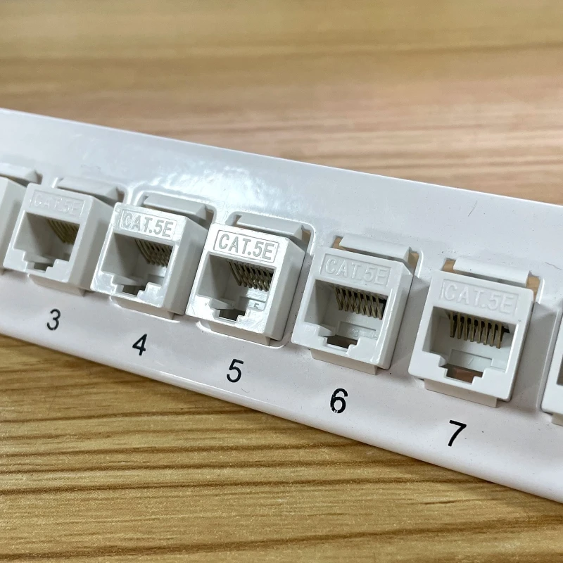 10 Bağlantı Noktalı Düz ​​CAT5e Patch Panel RJ45 Ağ Kablosu Adaptörü Keystone Ethernet Dağıtım Çerçevesi UTP 19in