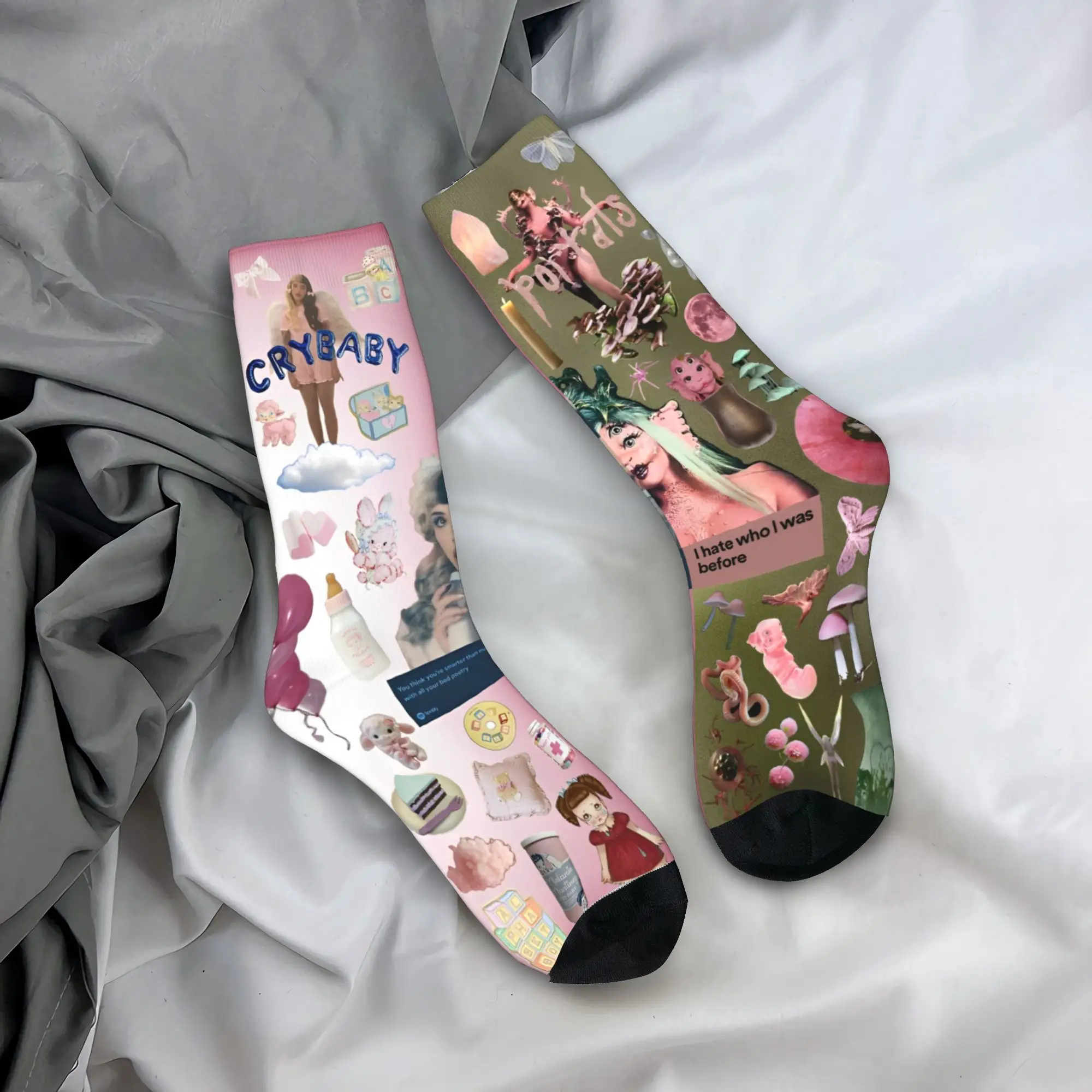 

Melanie Martinez Pattern Socks Retro Stockings Men's Warm Soft Running Sports Socks Spring Graphic Anti Sweat Socks