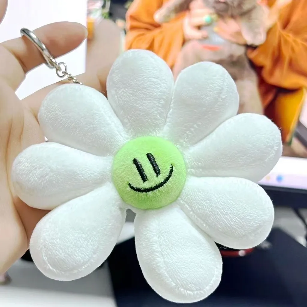 

Kpop Idol G-Dragon A&ne Plush Keyring White Daisy