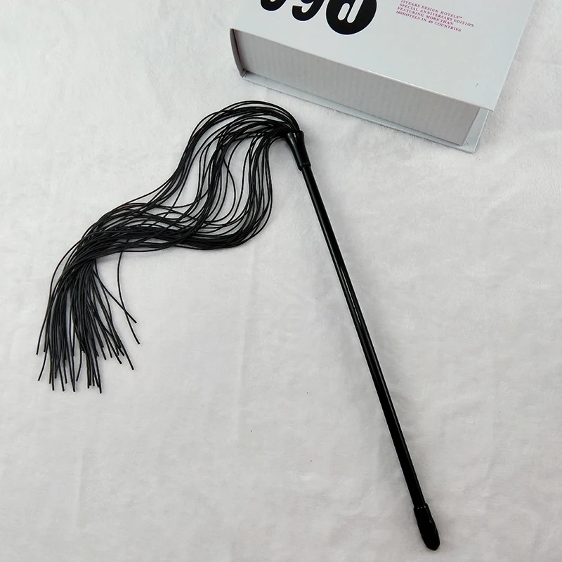 

1PCS Queen Black Silicone Horse Riding Whip High Quality Racing Crop Flogger Hand Cuffs for Party