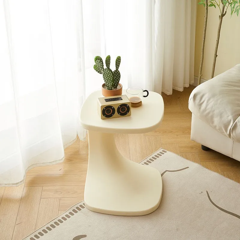 MOMO Light Luxury Household Bedroom Creative Bedside Table Mini Shaped Coffee Table Living Room Simple Sofa Corner Table