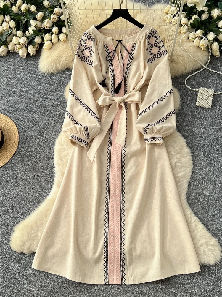 レトロな女性用ドレス、ファッショナブルなベルト付きウエスト刺繍入りランタンスカート、ハイウエストAラインロングスカート...