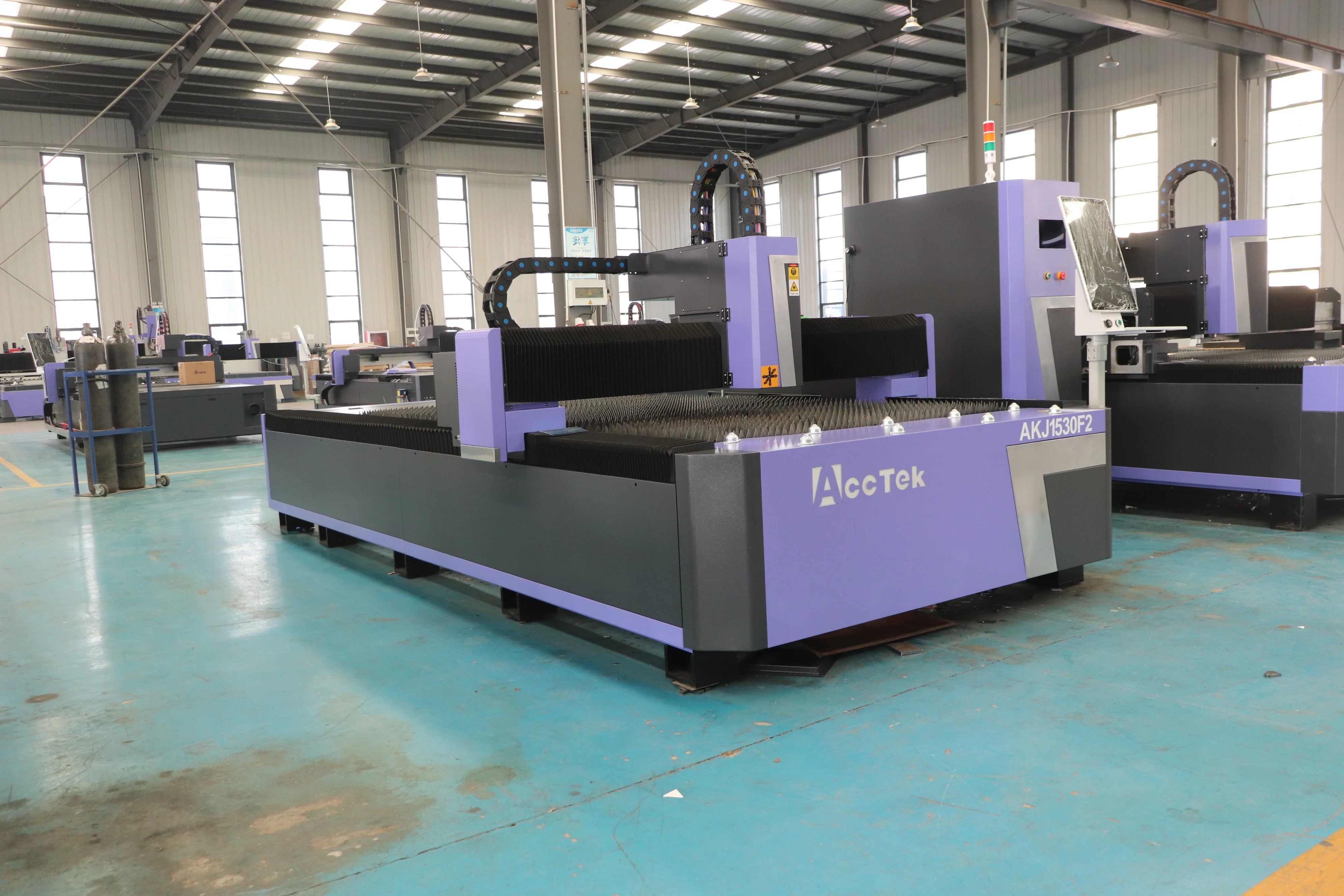 Machine de découpe Laser à Fib - Fiber Laser Cutter 1500W Metal avis et prix