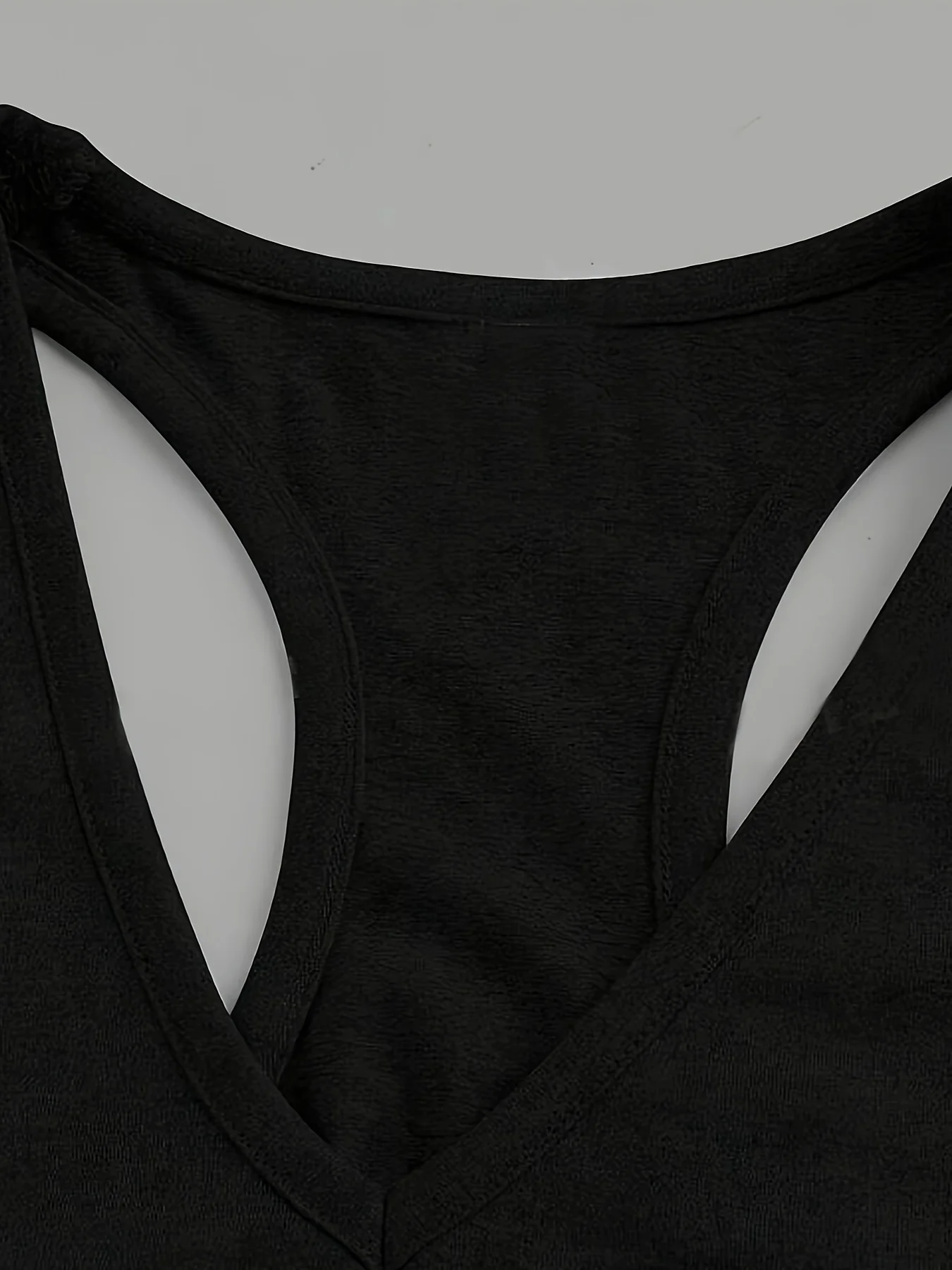 2026 Frühling und Sommer Lässiges Elegantes Einfarbiges V-Ausschnitt Komfortables Kurzes Tanktop Dreiteiliges Set – Detail 6