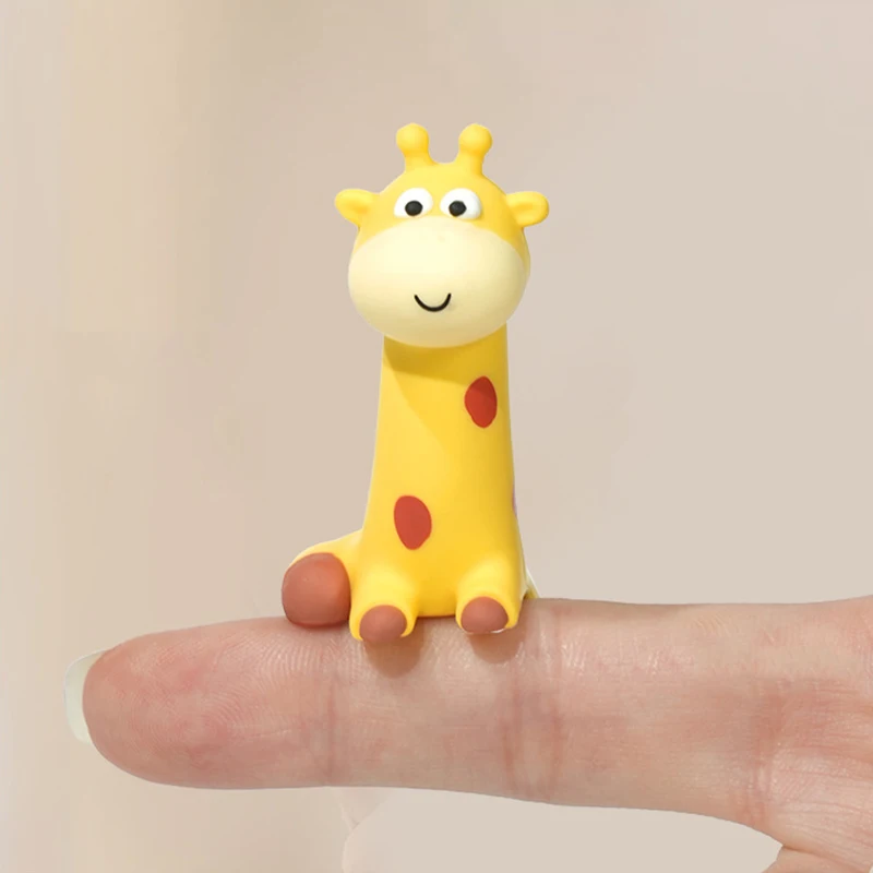 Rubber Giraffe Ornament Groove Cartoon Giraffe Figurines Pasted Giraffe Model Computer Decor