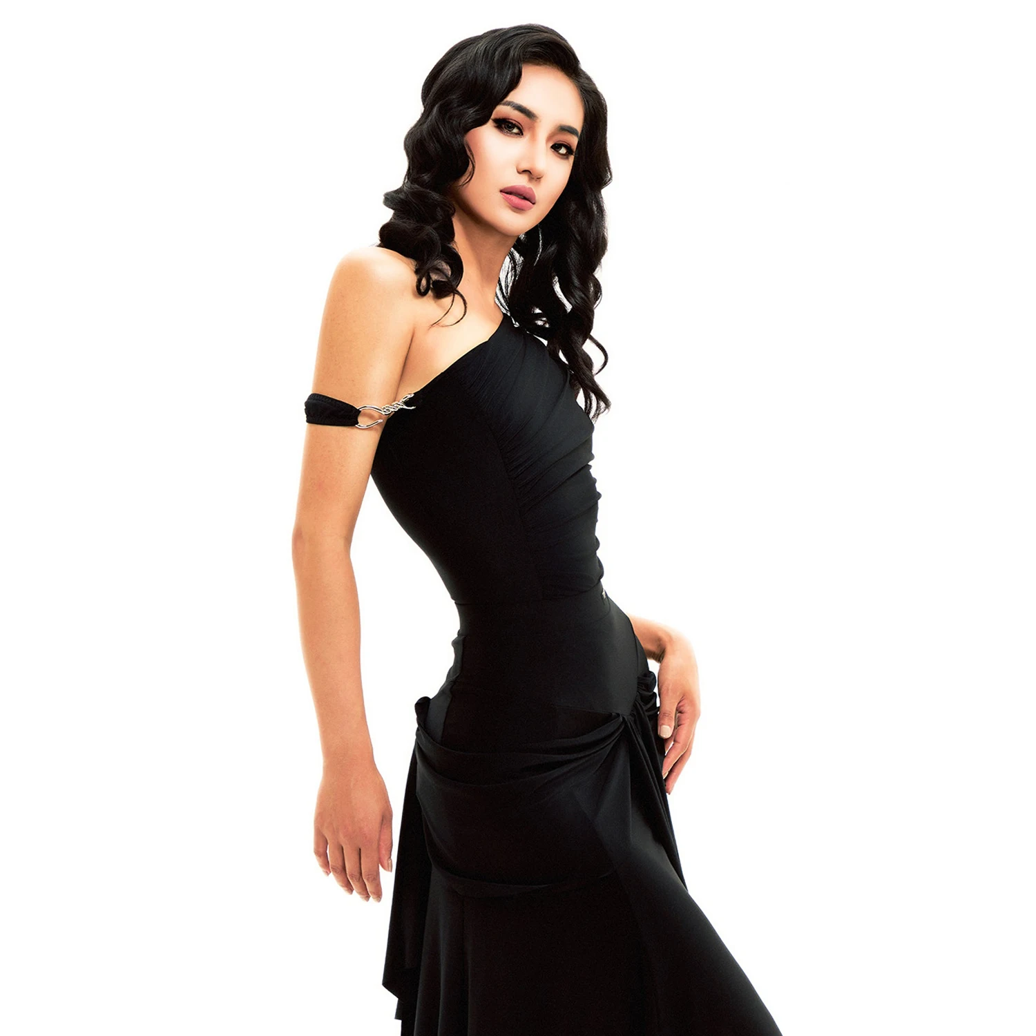 2025 슬랜트 숄더 라틴 댄스 탑 여성 블랙 레오타드 디자인 센스 댄스 의상 볼룸 댄스 공연 의상 NV25954