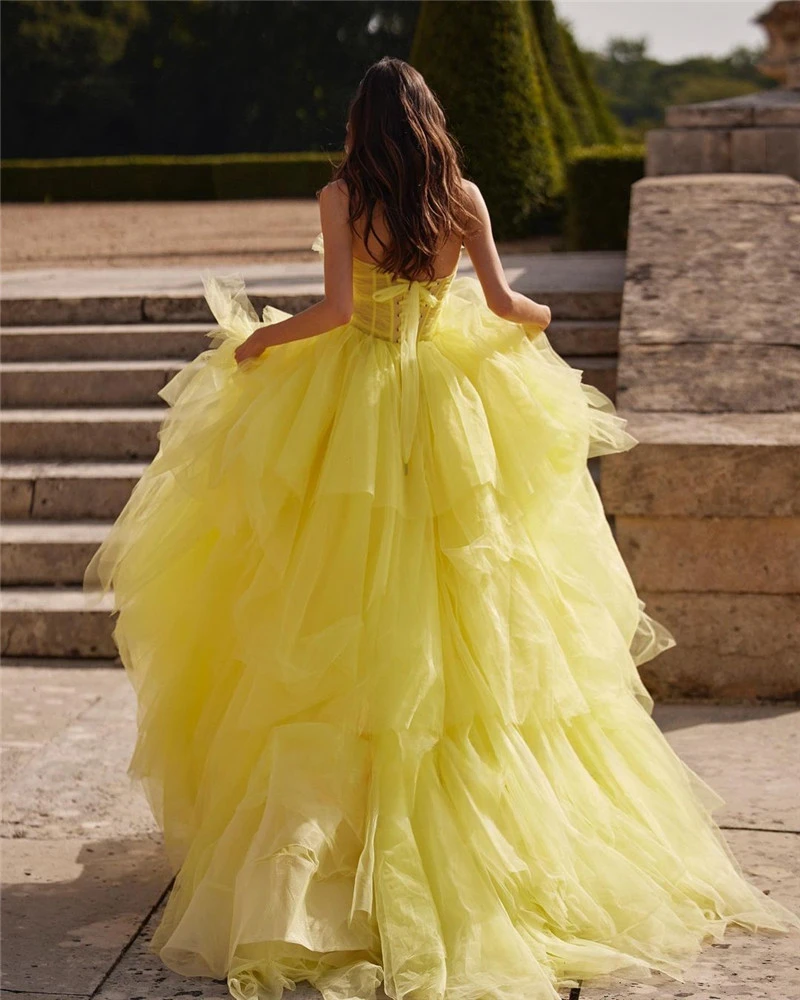 Customized Ruffled Tulle Long Prom Dress For Women Elegant Strapless Pleats Skirt Backless Formal Celebrity Dress Evening Gown