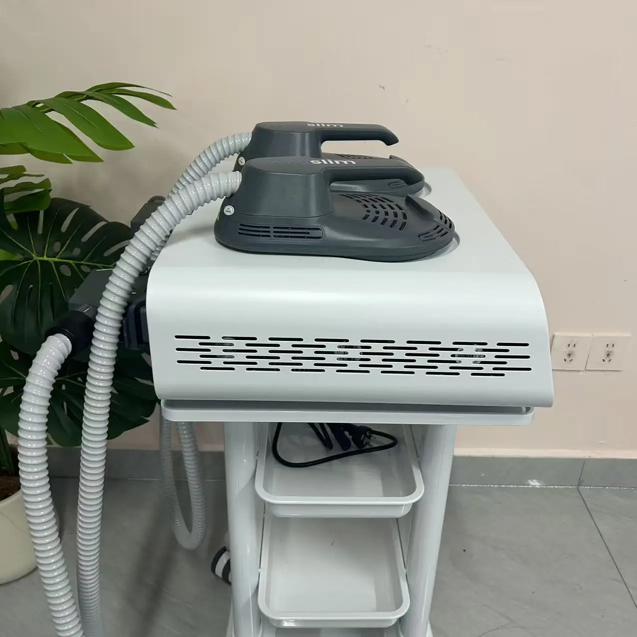 

Аппарат для коррекции фигуры 6500 Вт: стимуляция мышц, сжигание жира, подтяжка ягодиц, похудение