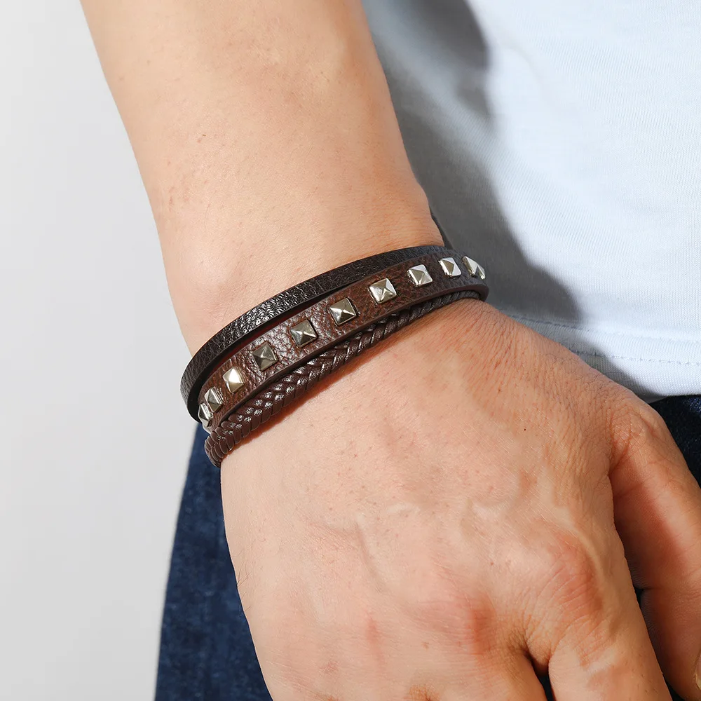 Leather Bracelet For Men New Retro Men's Leather Bracelet, Fashion Rivet Leather Bracelet Pyramid Leather Strap Bracelet