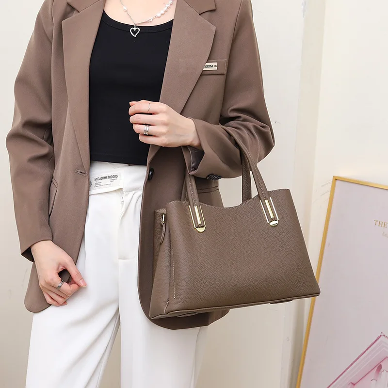 

Premium Tote Bag Women's Large Capacity Casual Versatile Shoulder Crossbody Bag
