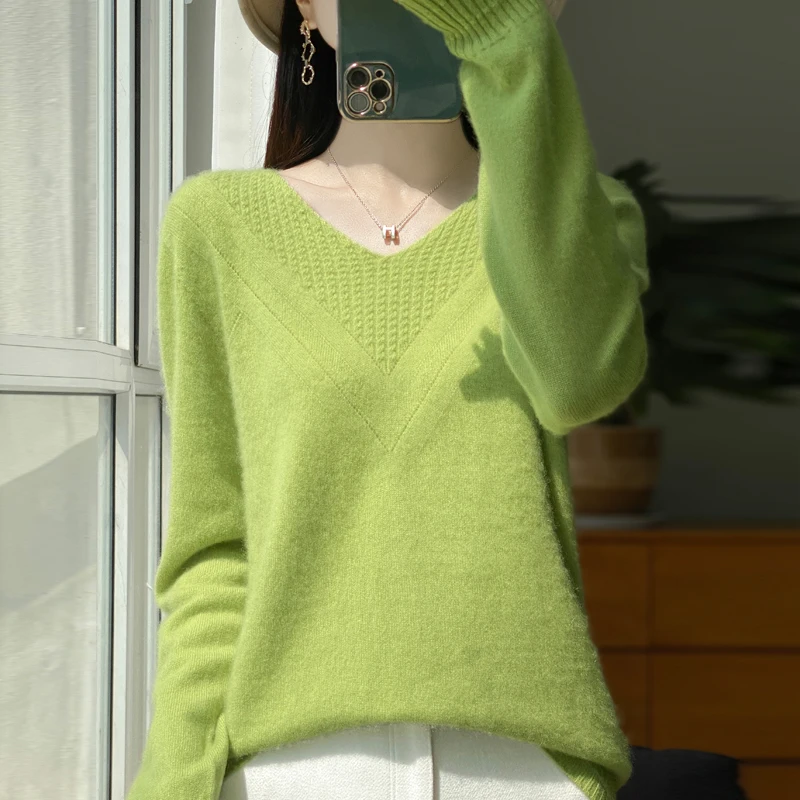 2024 autumn and winter new knitted 100% pure wool V-neck fashionable slimming wool sweater