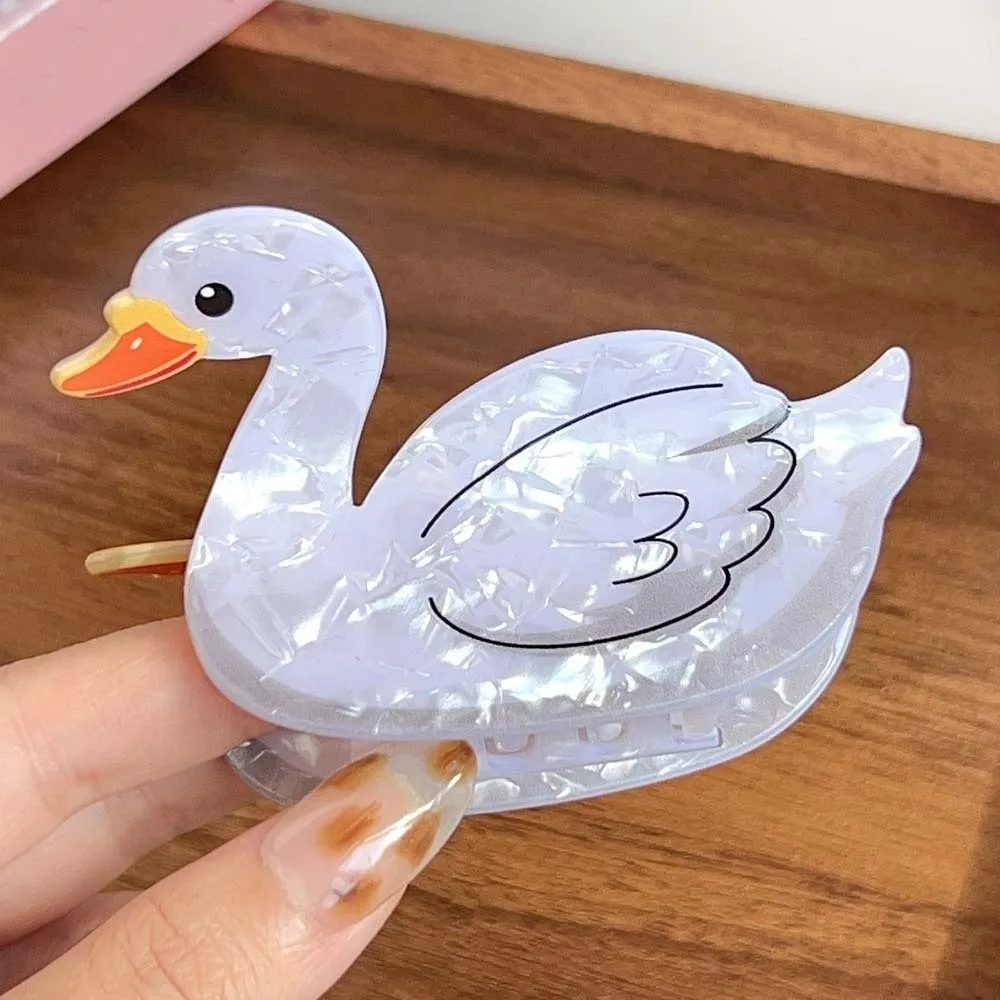 

Creative PVC Cute Bear Hair Claw Peacock Hedgehog Cartoon Animal Shark Clip Waterproof Korean Style Acrylic Hair Claw Travel